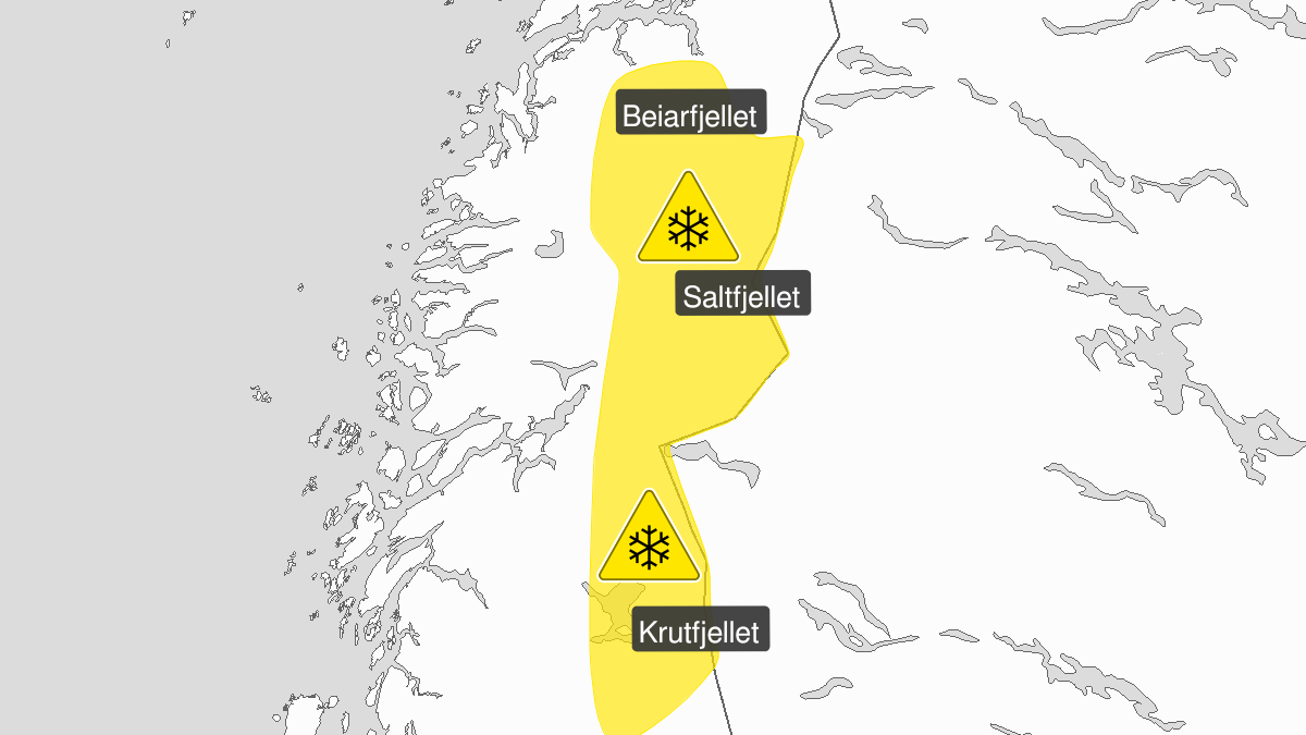 Kart over Snø, gult nivå, Fjellet sør i Nordland, 2022-10-11T18:00:00+00:00, 2022-10-12T09:00:00+00:00